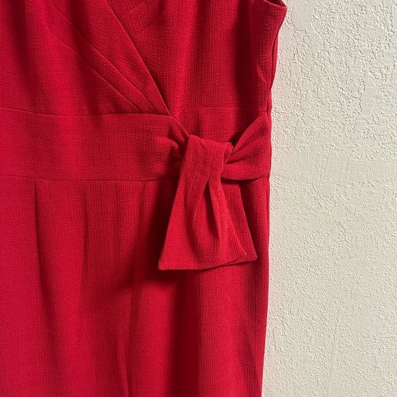 Chadwicks Red Sleeveless V-Neck Sheath Mini Dress - Picture 3 of 5